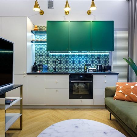 Green Chill Apt Old Town & Wawel Hill By Vistula River - By Homelike 크라쿠프 외부 사진