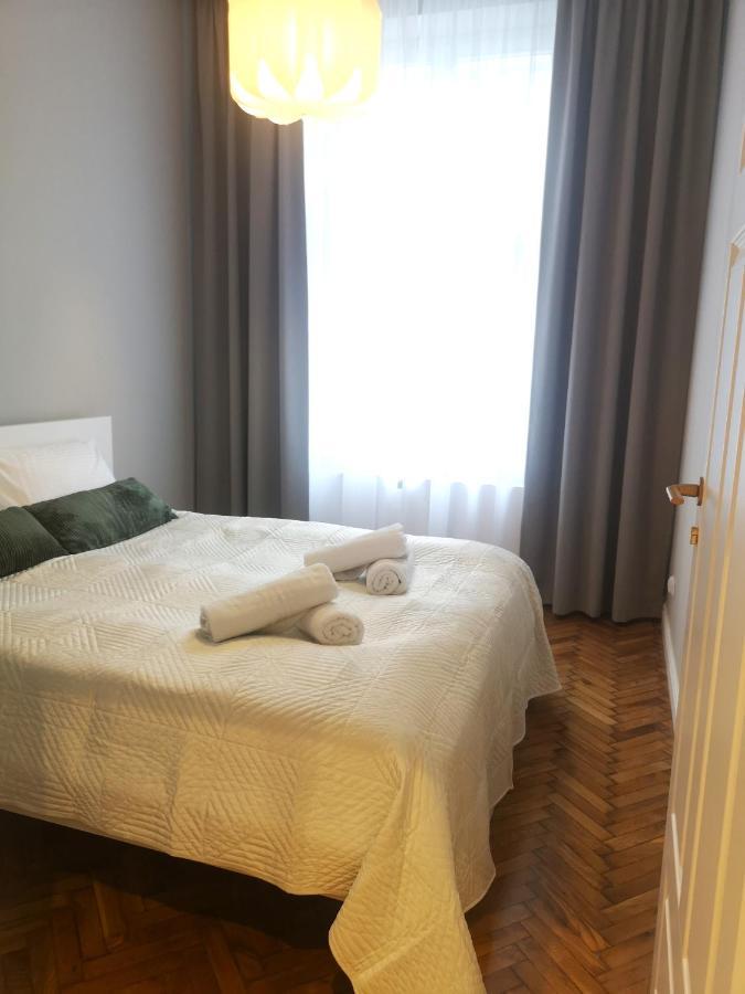 Green Chill Apt Old Town & Wawel Hill By Vistula River - By Homelike 크라쿠프 외부 사진
