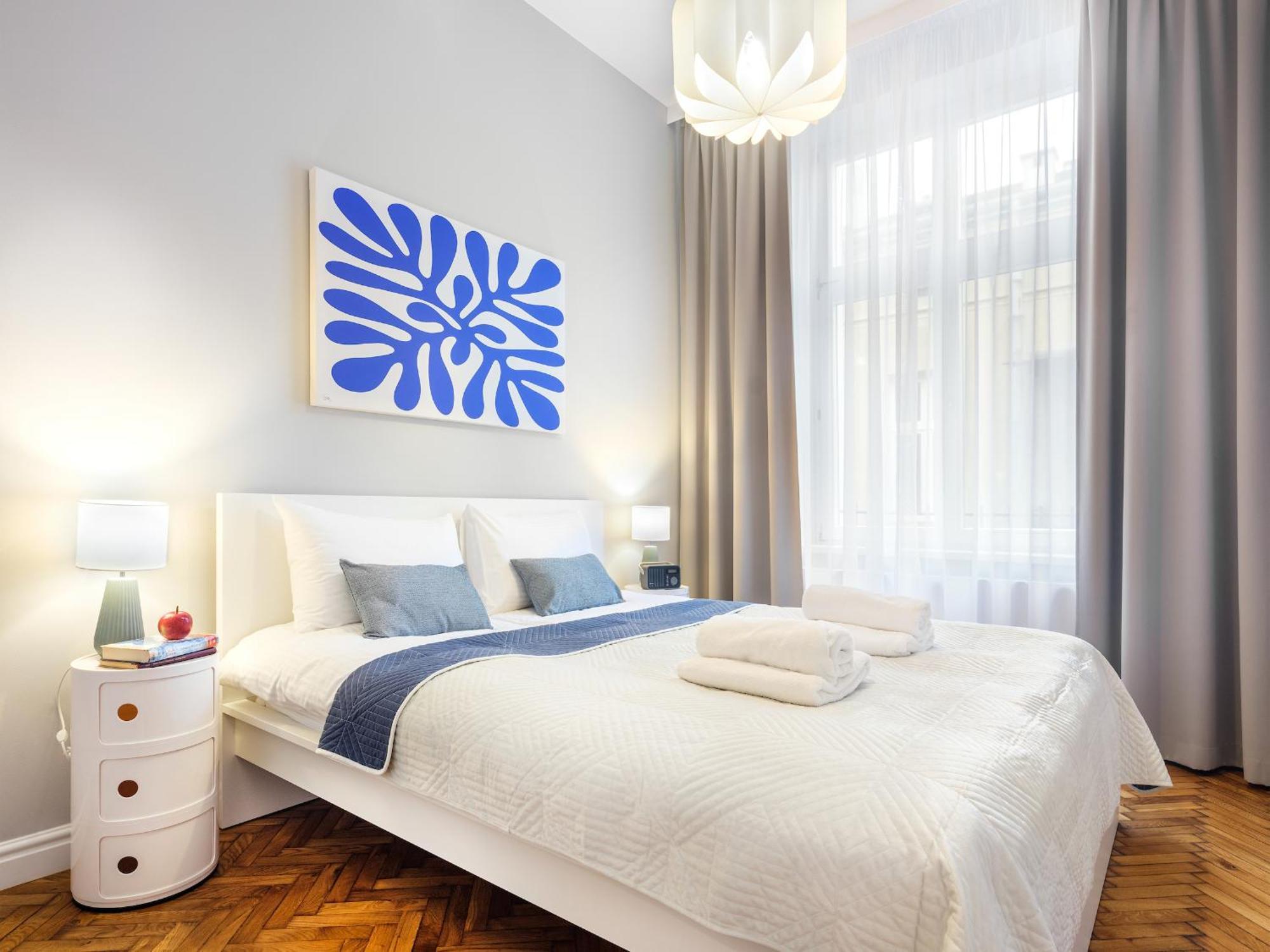Green Chill Apt Old Town & Wawel Hill By Vistula River - By Homelike 크라쿠프 외부 사진